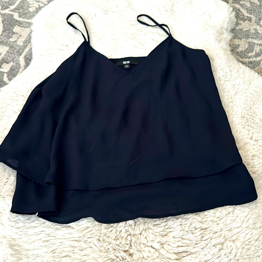 Uniqlo Navy V neck two tiered light top